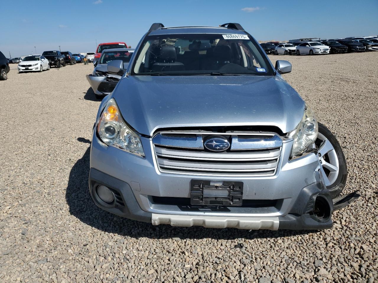 2013 SUBARU Outback