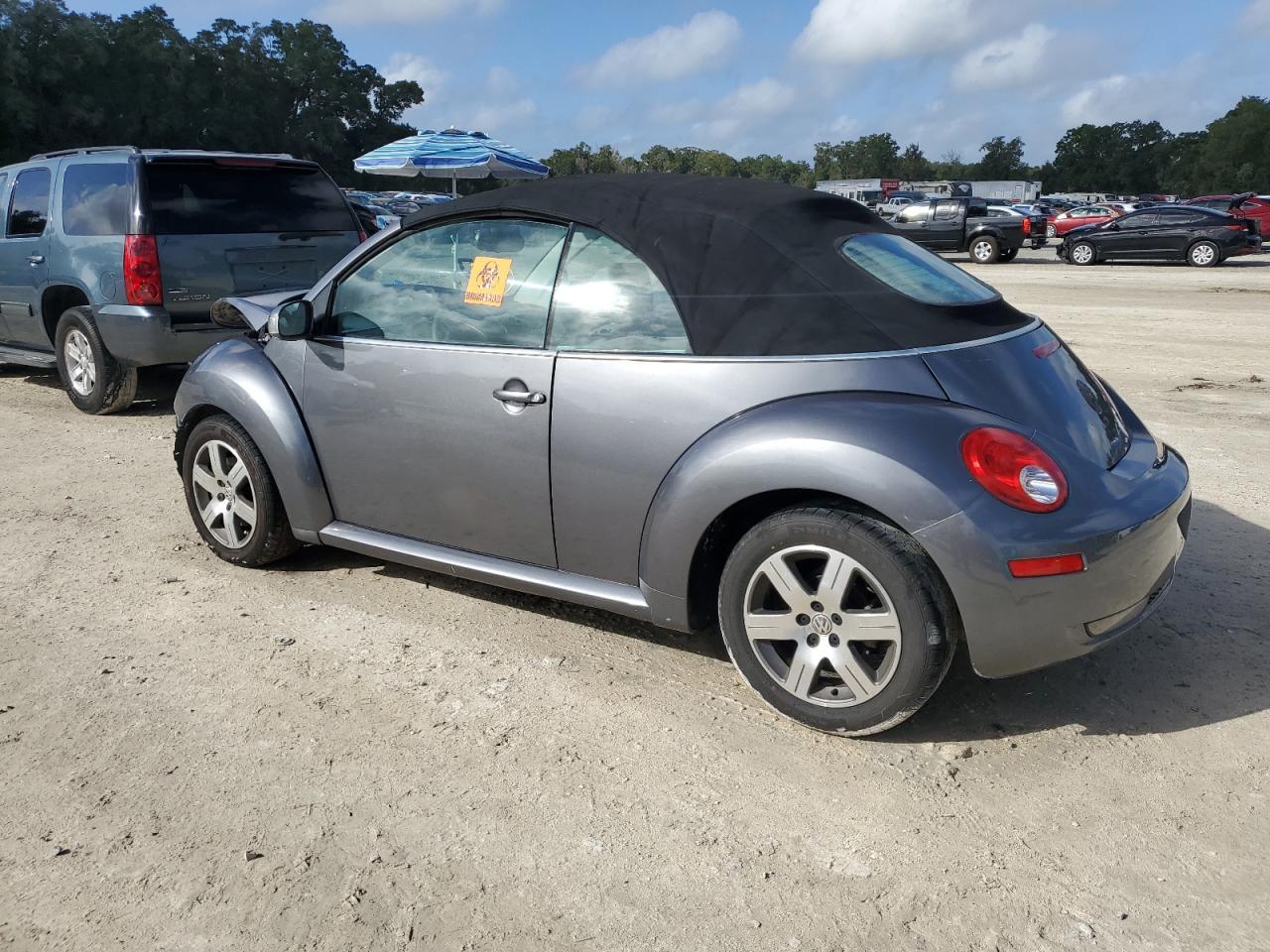 2006 VOLKSWAGEN Beetle