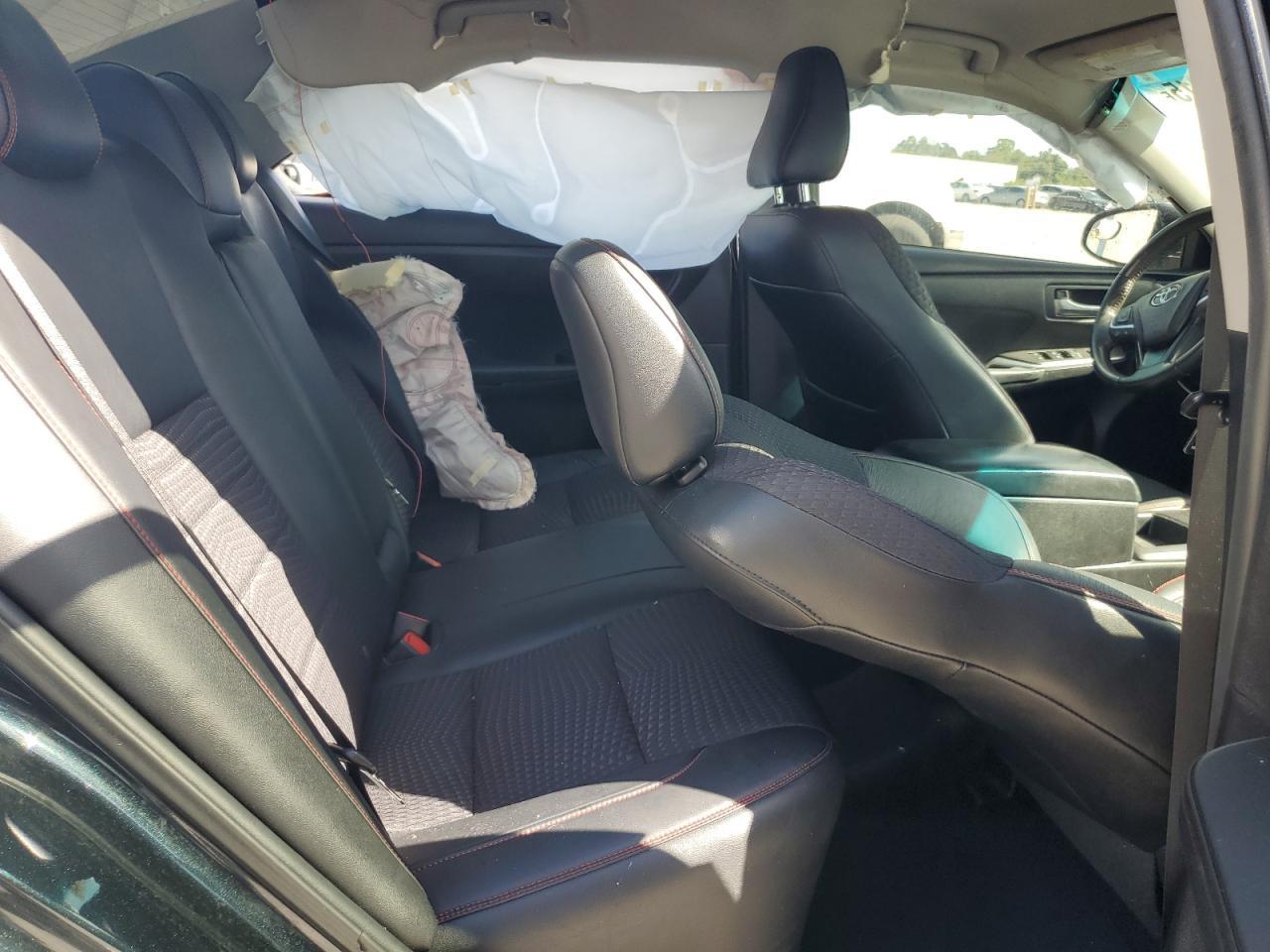 2015 TOYOTA CAMRY