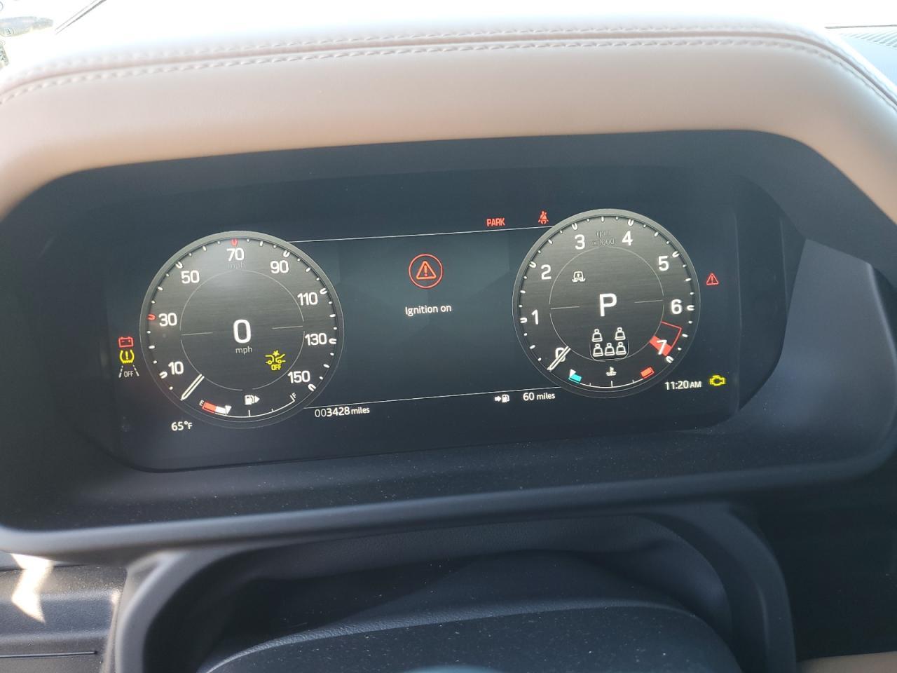 2025 LAND ROVER Defender