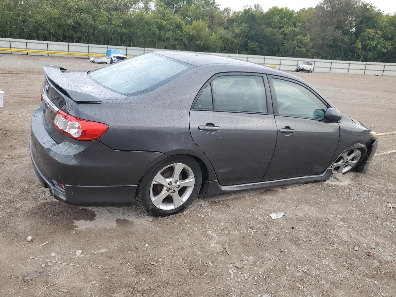 2011 TOYOTA COROLLA