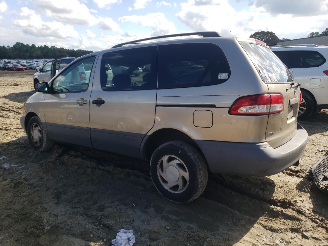 2001 TOYOTA SIENNA