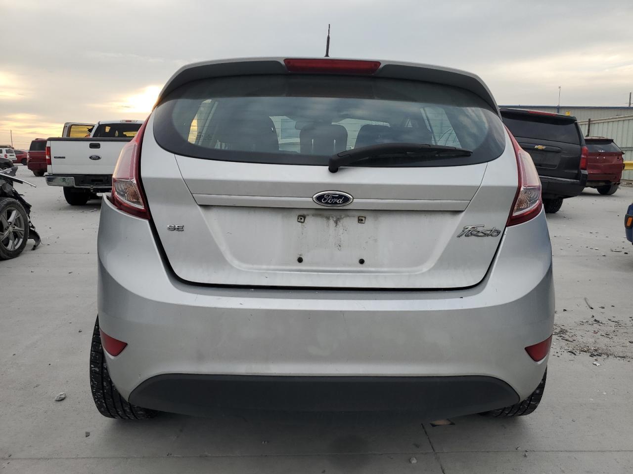 2015 FORD Fiesta