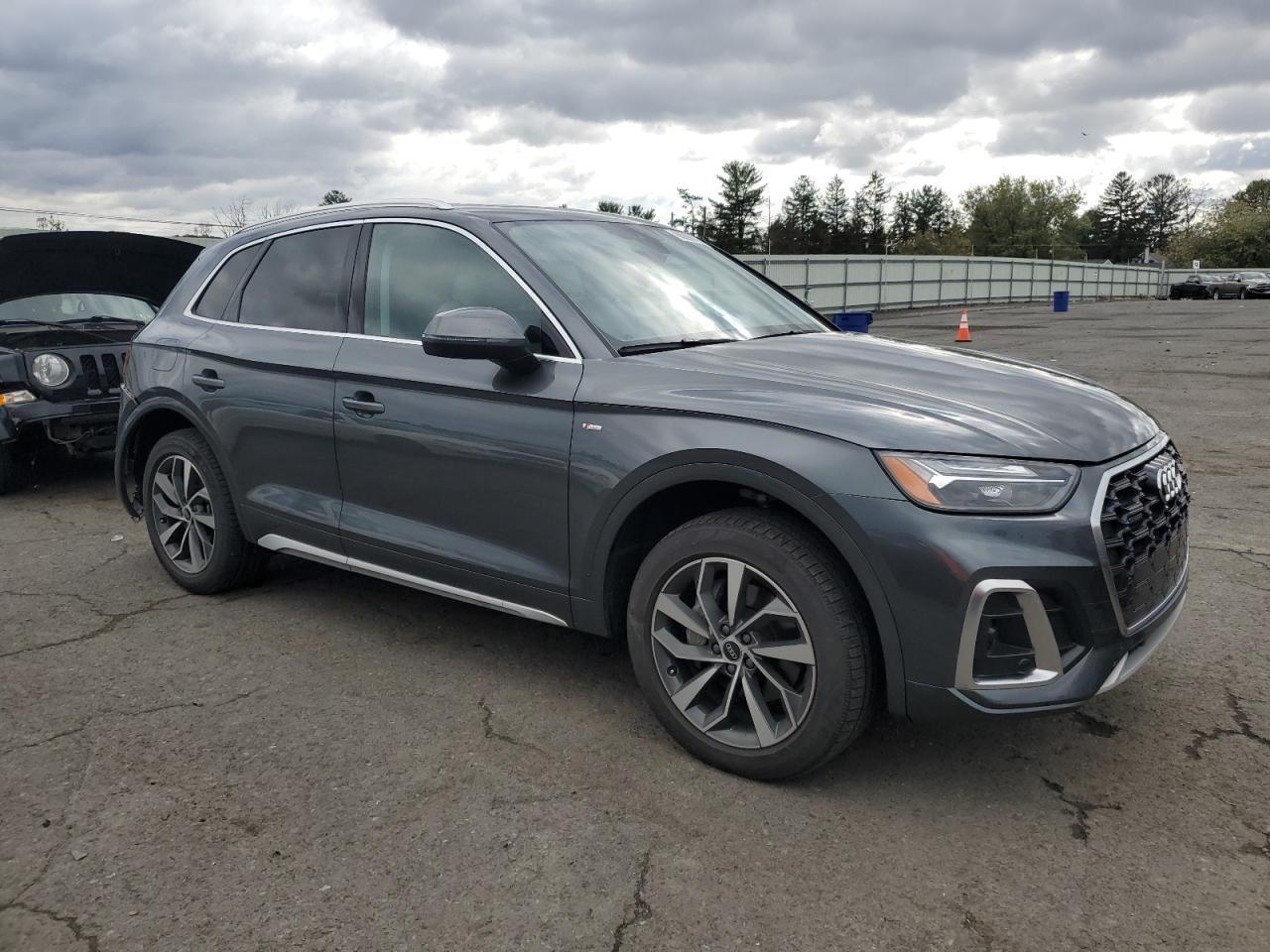 2022 AUDI Q5