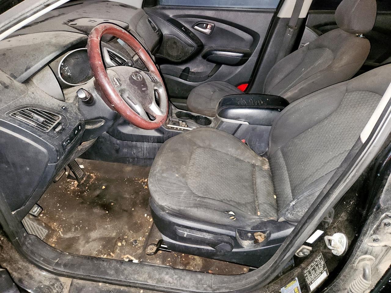 2010 HYUNDAI TUCSON