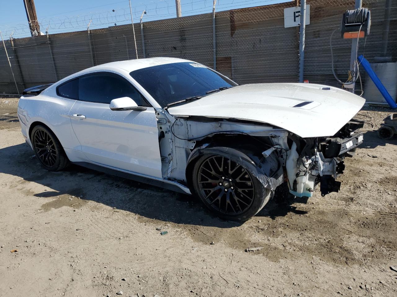 2020 FORD MUSTANG