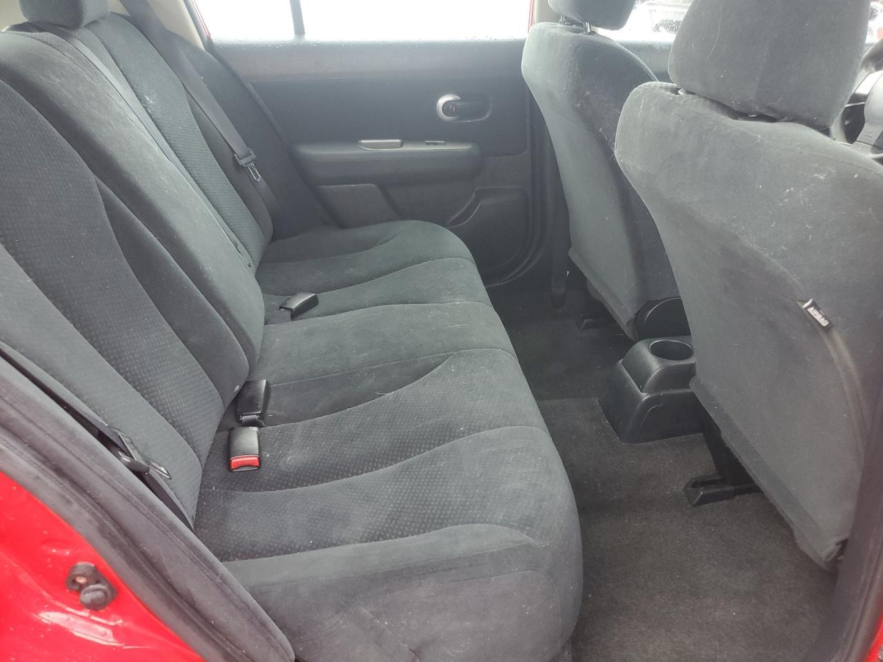 2011 NISSAN VERSA