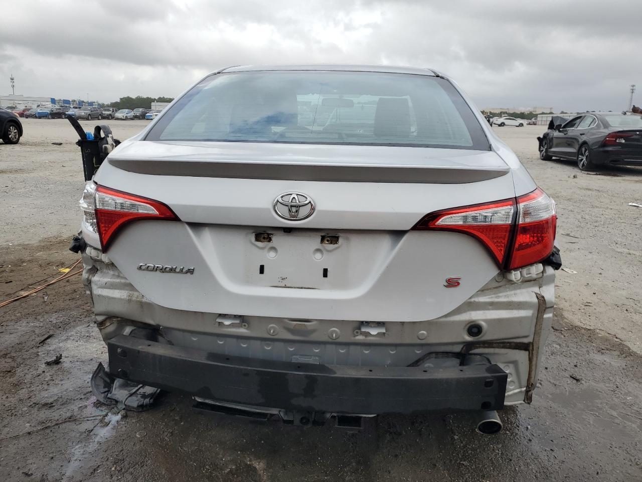 2015 TOYOTA COROLLA