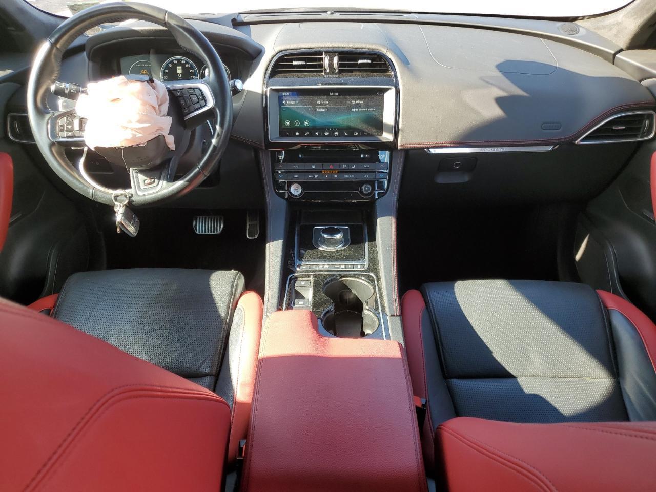 2017 JAGUAR F-Pace