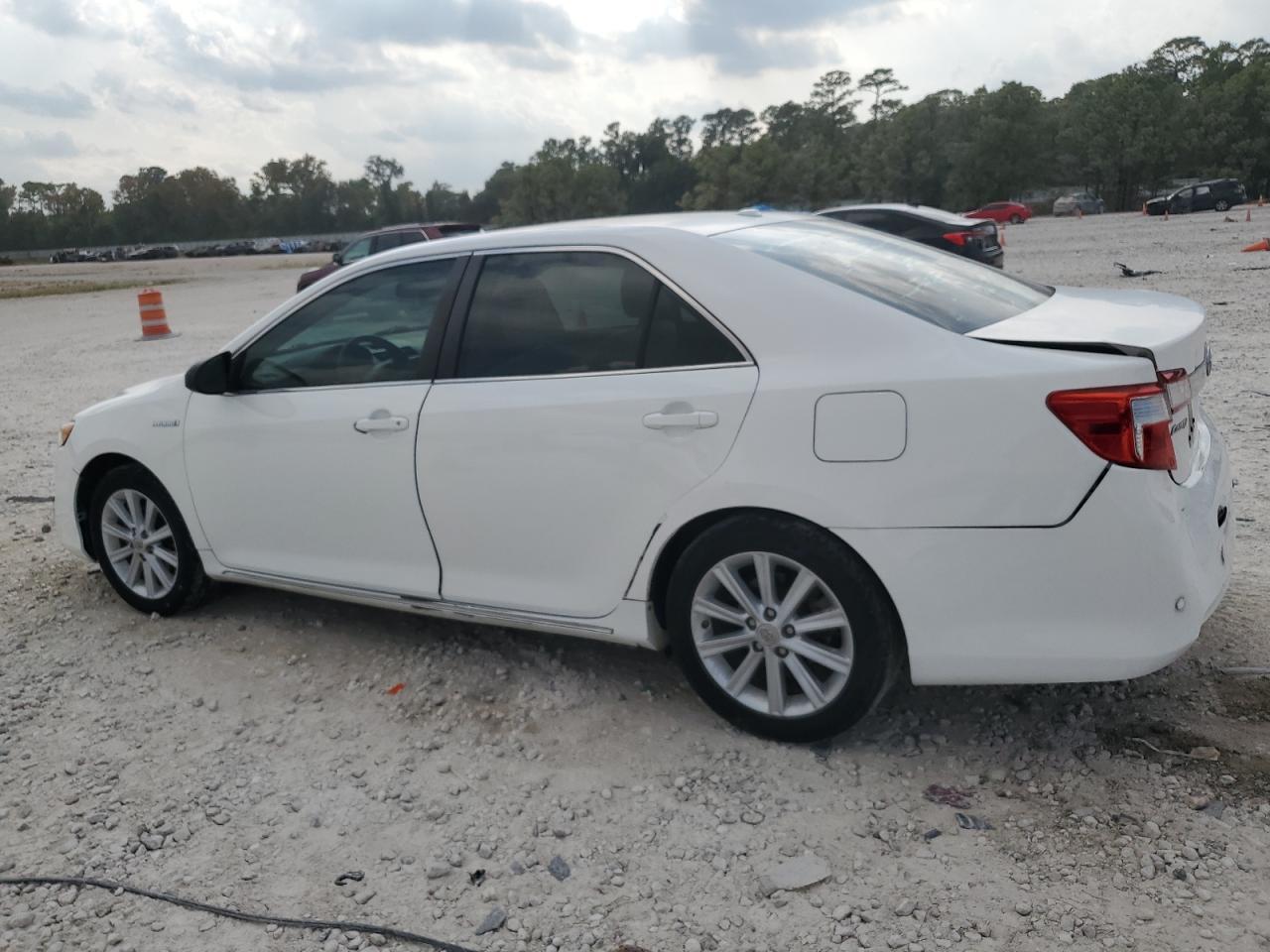 2013 TOYOTA CAMRY