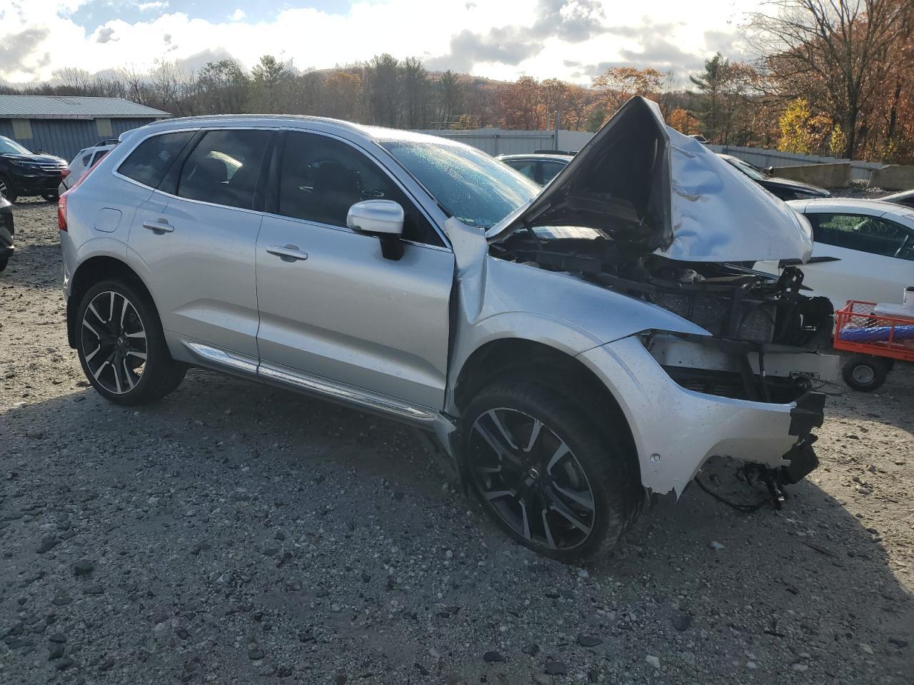 2021 VOLVO XC60