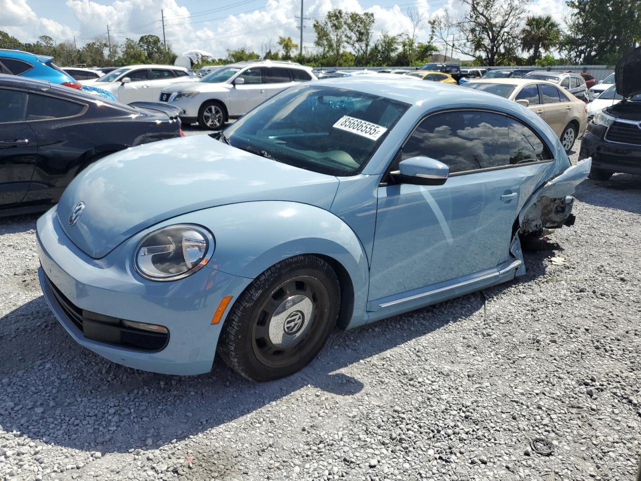 2014 VOLKSWAGEN Beetle