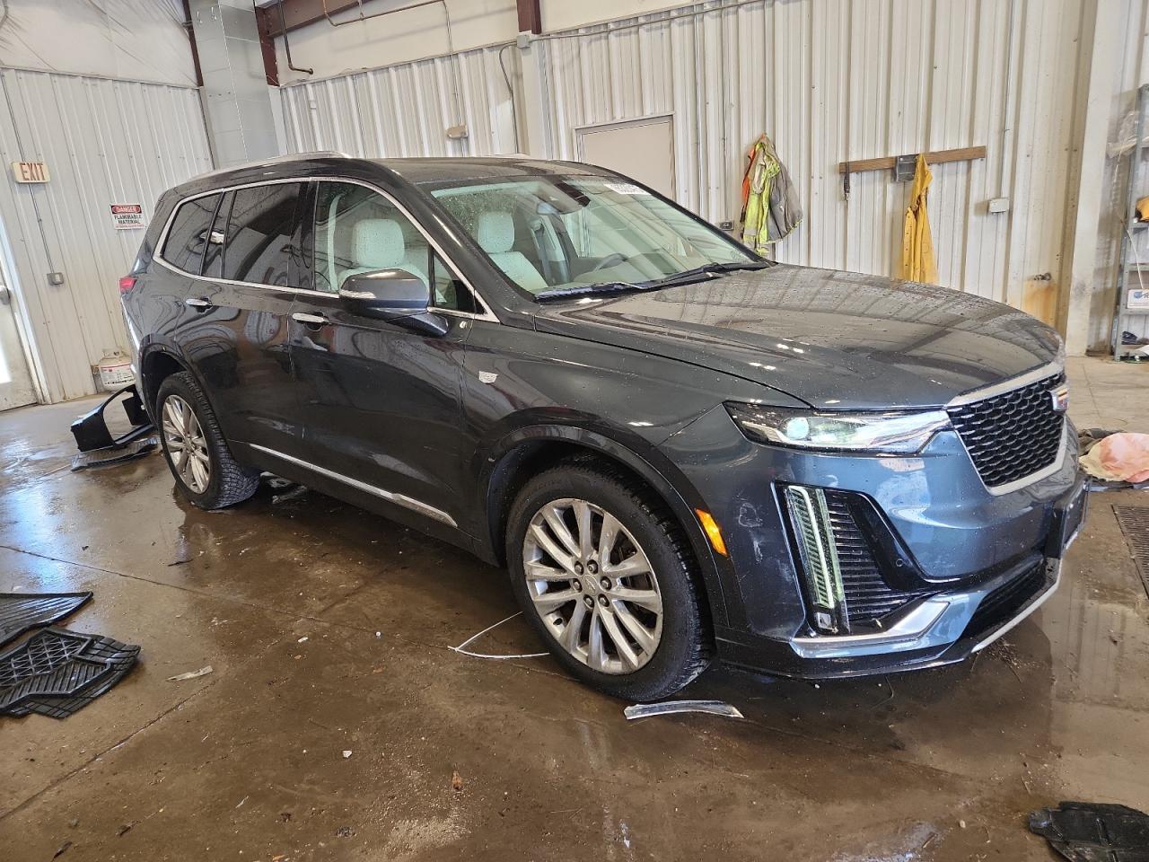 2020 CADILLAC XT6