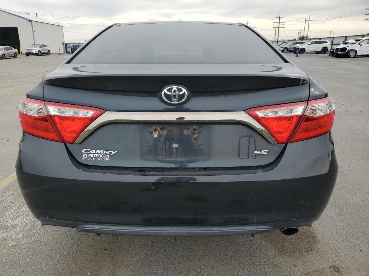 2015 TOYOTA CAMRY