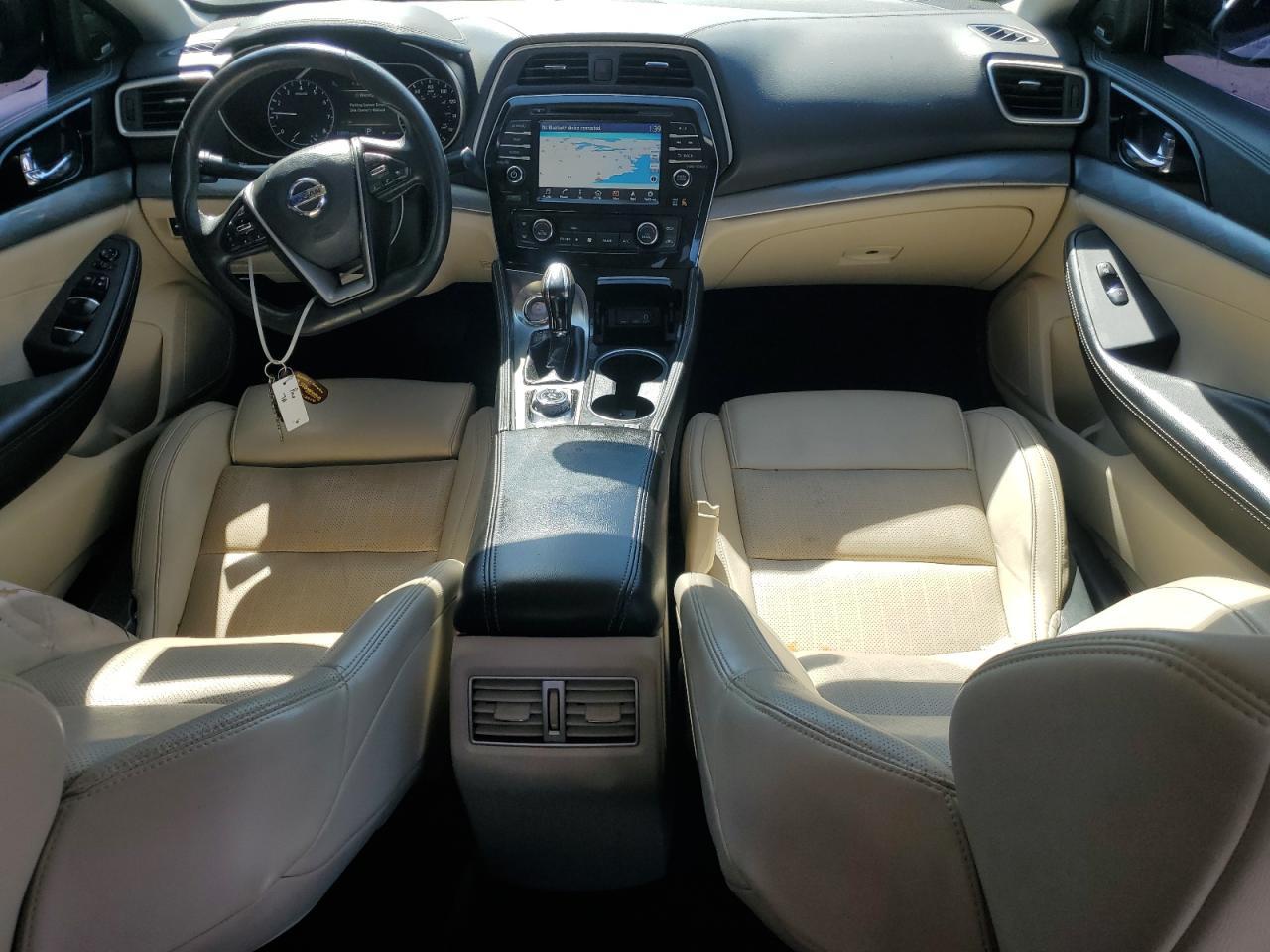 2017 NISSAN Maxima