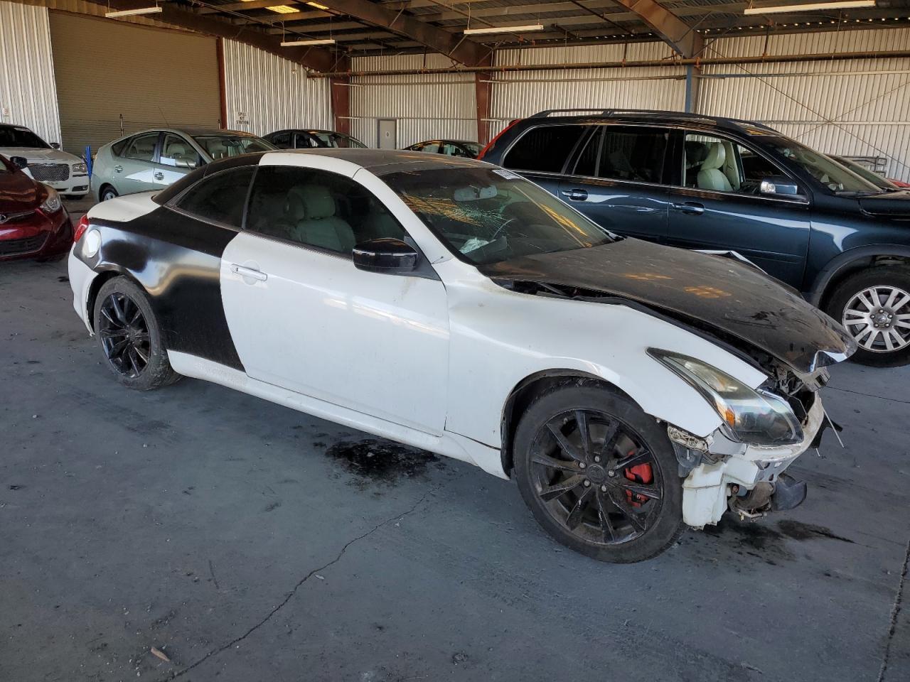 2014 INFINITI Q60