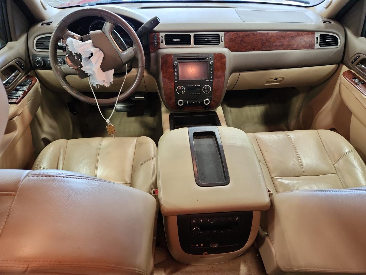 2014 CHEVROLET Suburban