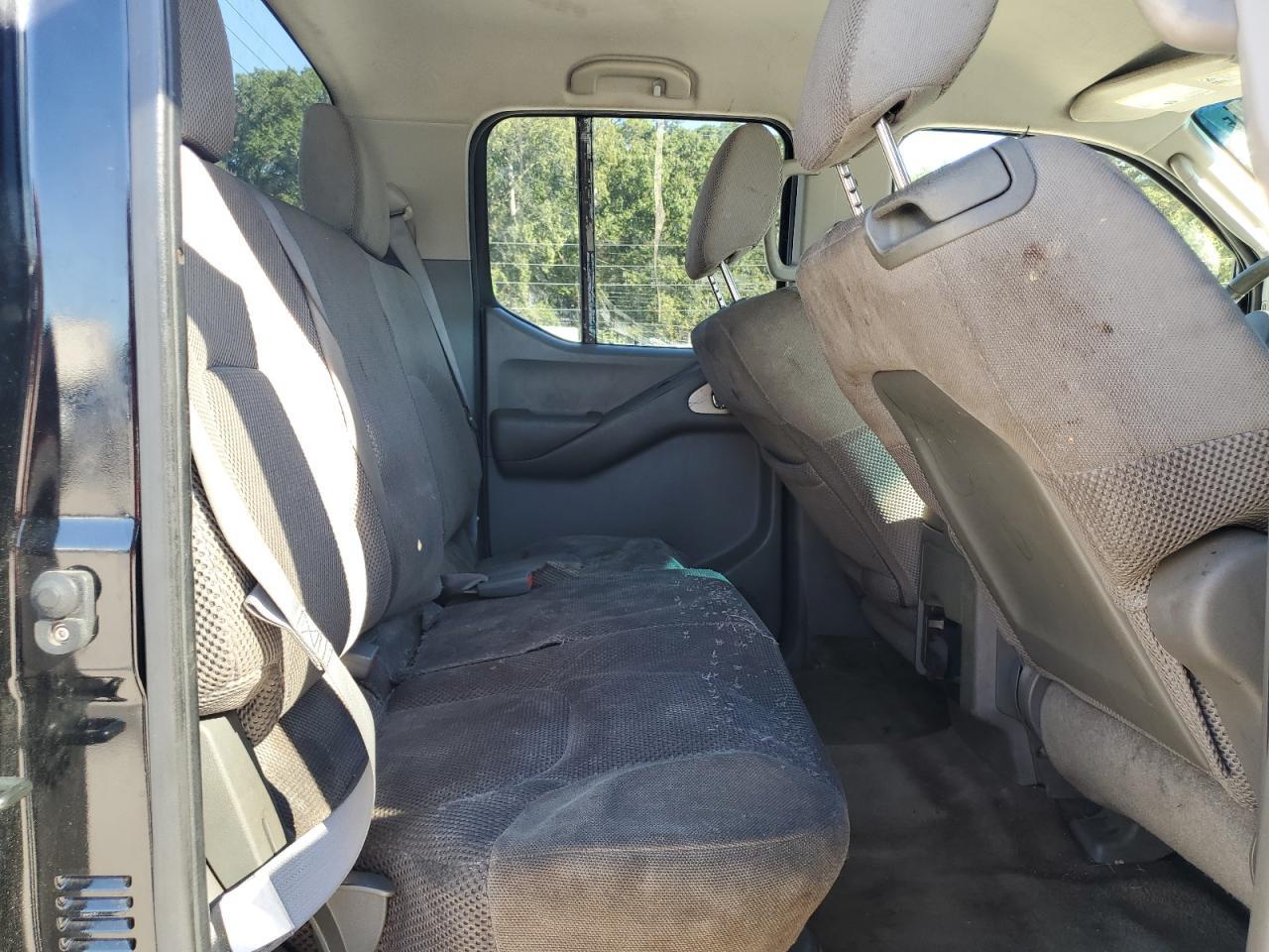 2010 NISSAN Frontier
