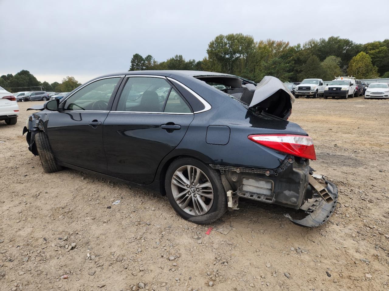 2017 TOYOTA CAMRY