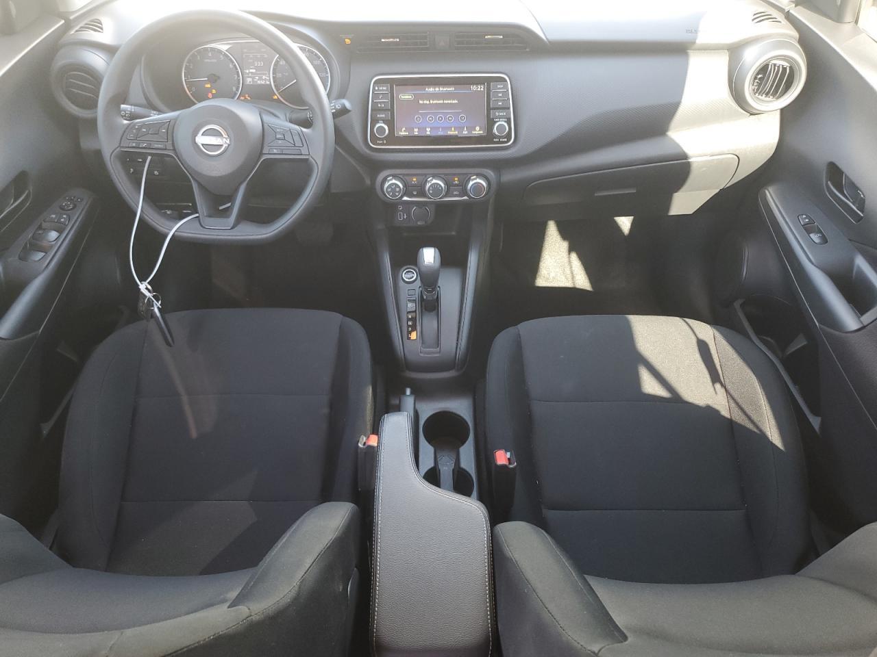 2024 NISSAN KICKS