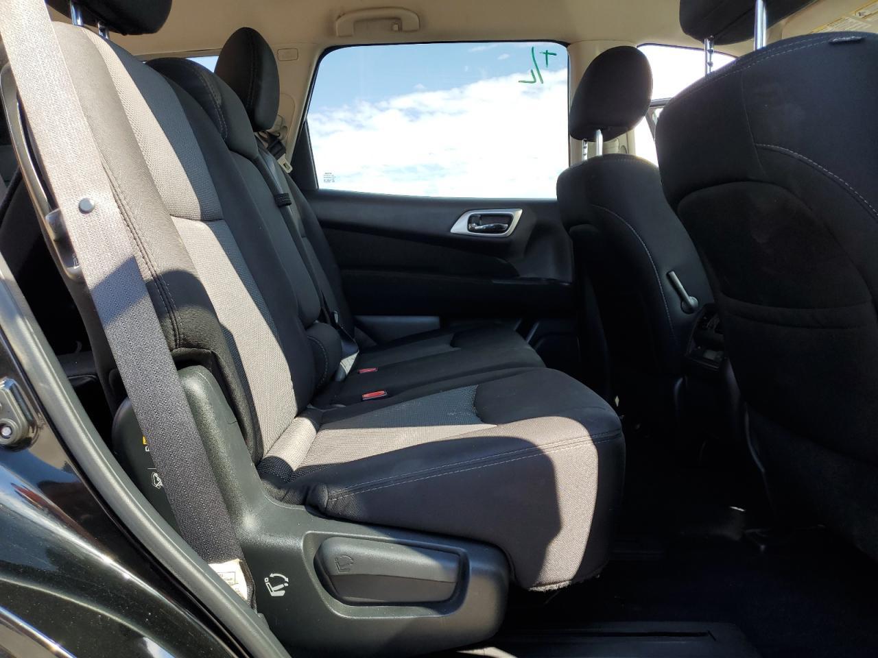 2017 NISSAN PATHFINDER