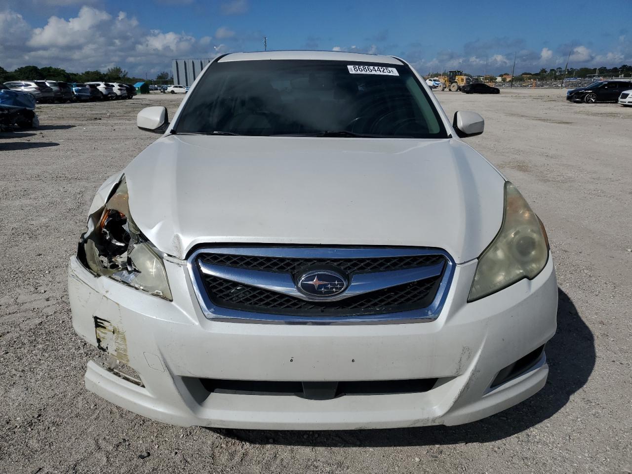 2011 SUBARU Legacy