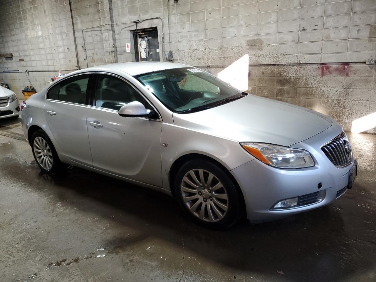 2011 BUICK Regal