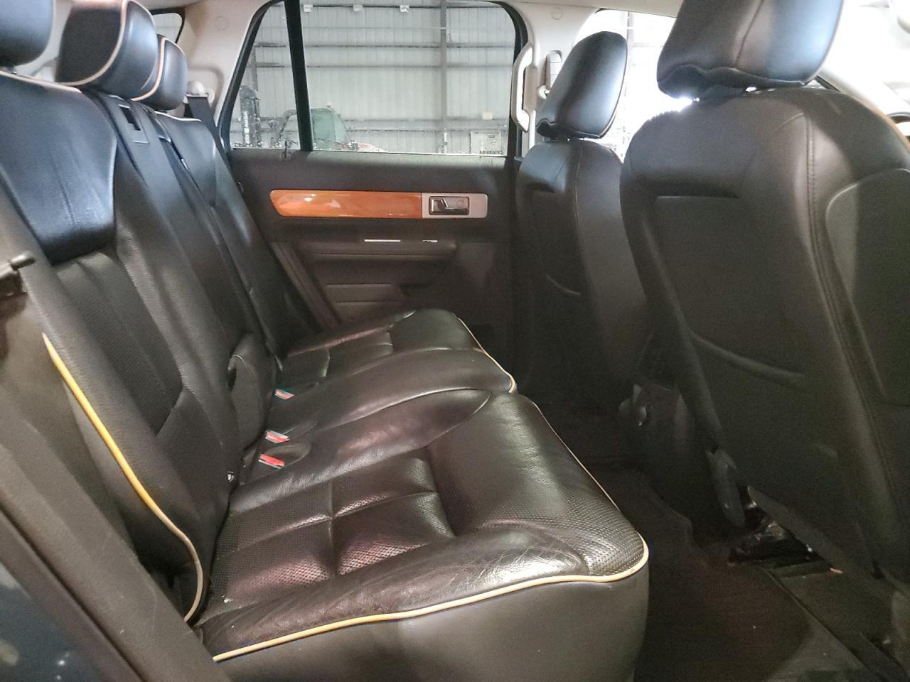 2010 LINCOLN MKX