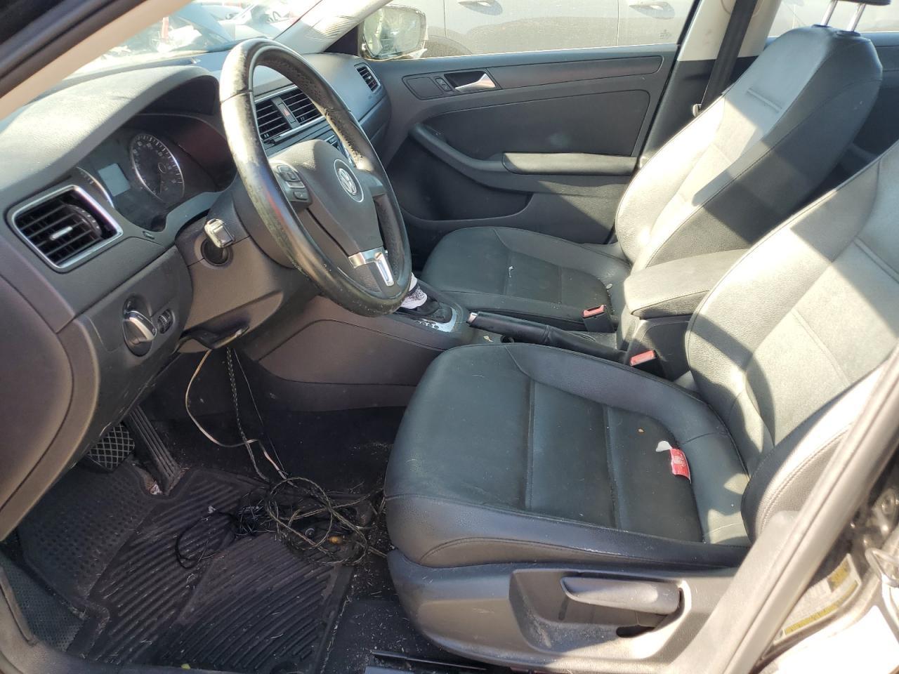 2012 VOLKSWAGEN JETTA