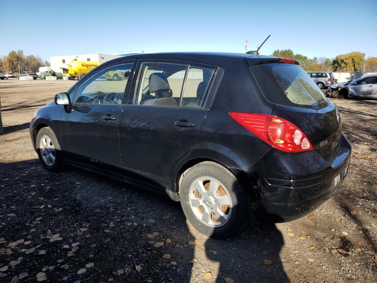 2011 NISSAN VERSA