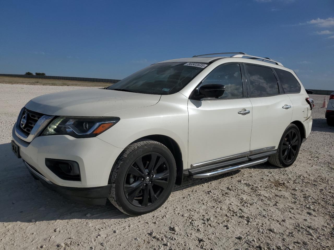 2017 NISSAN PATHFINDER