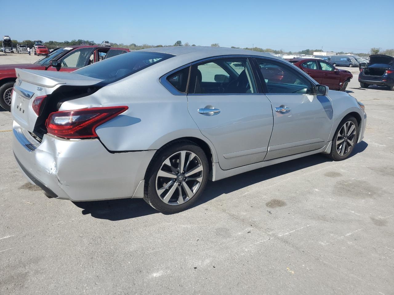 2017 NISSAN ALTIMA