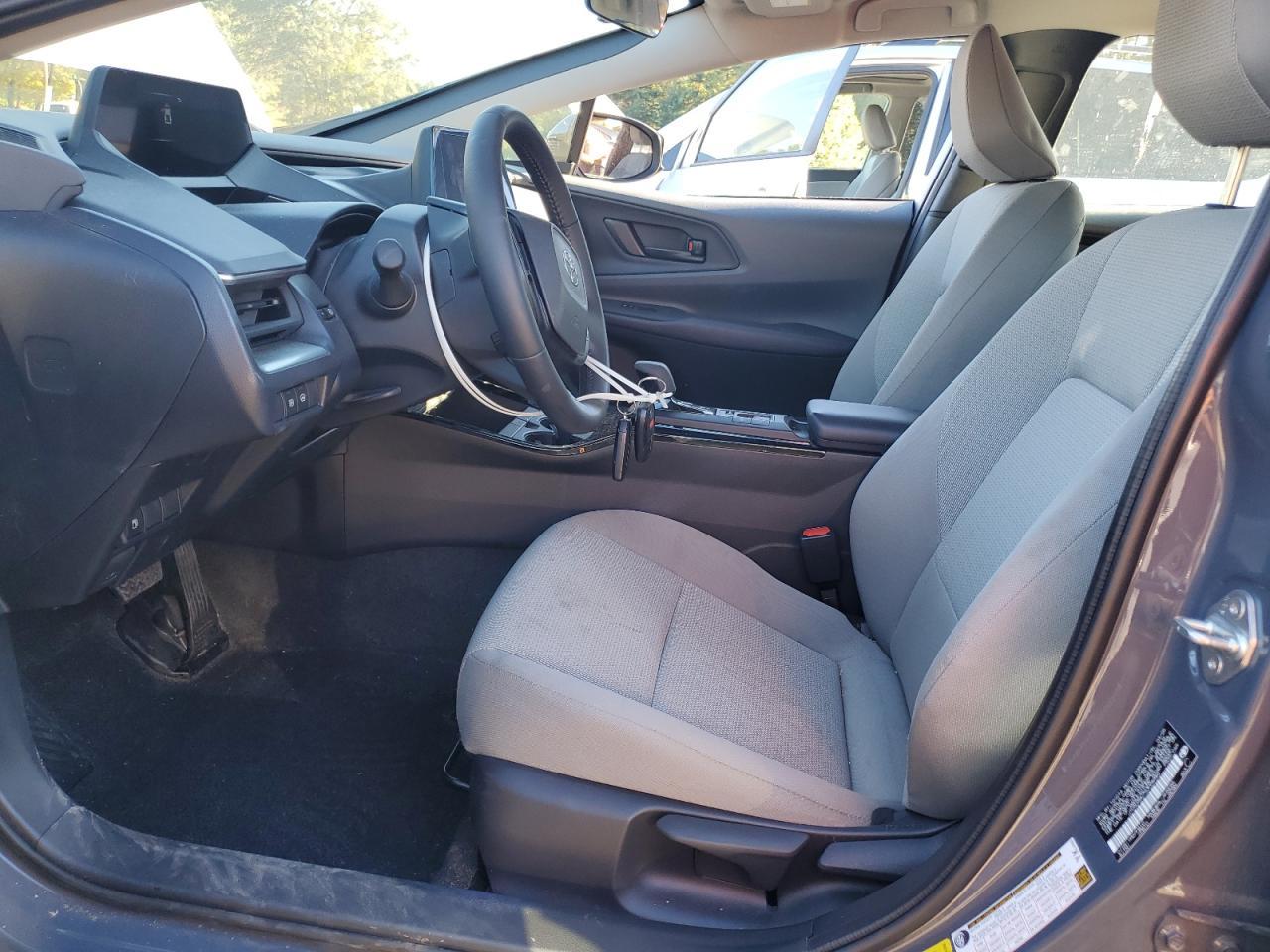 2025 TOYOTA PRIUS