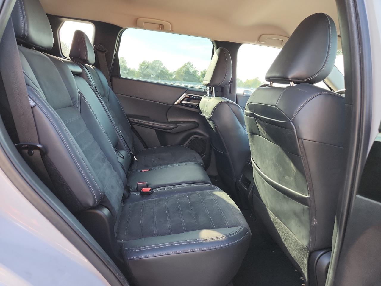 2022 MITSUBISHI outlander