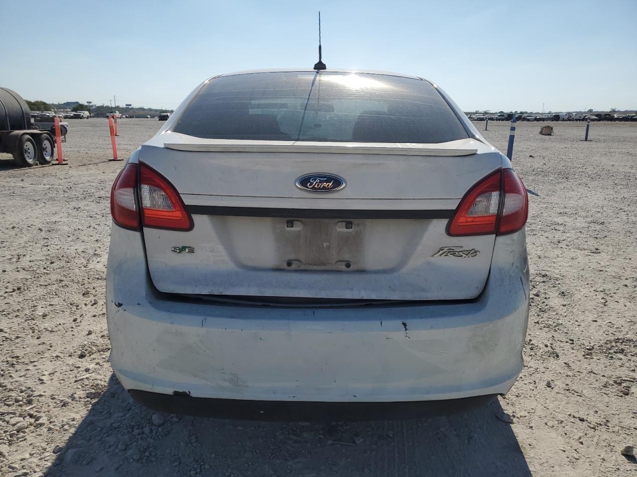 2013 FORD Fiesta