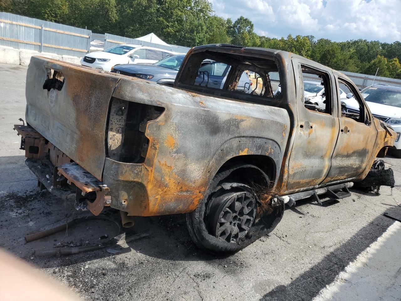 2024 NISSAN Frontier