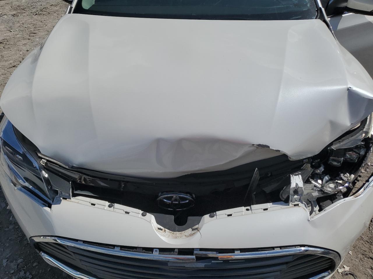 2016 TOYOTA Avalon