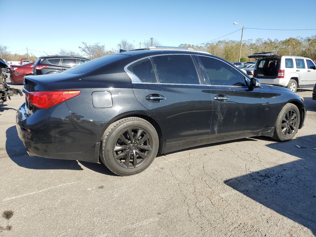 2017 INFINITI Q50
