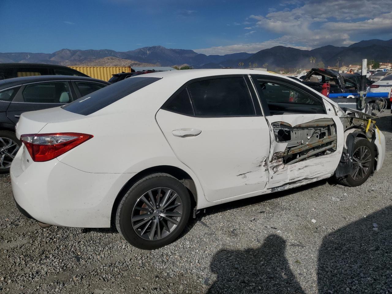 2016 TOYOTA COROLLA