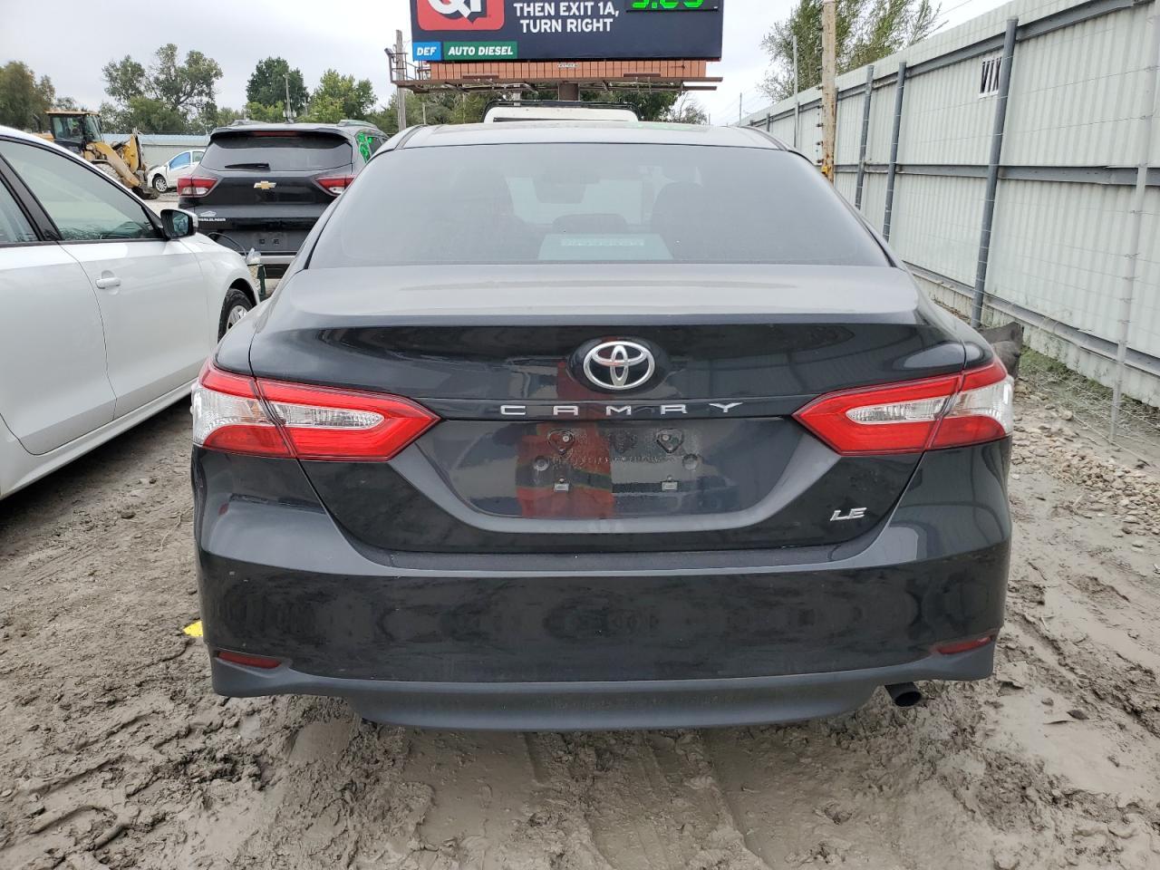 2018 TOYOTA CAMRY