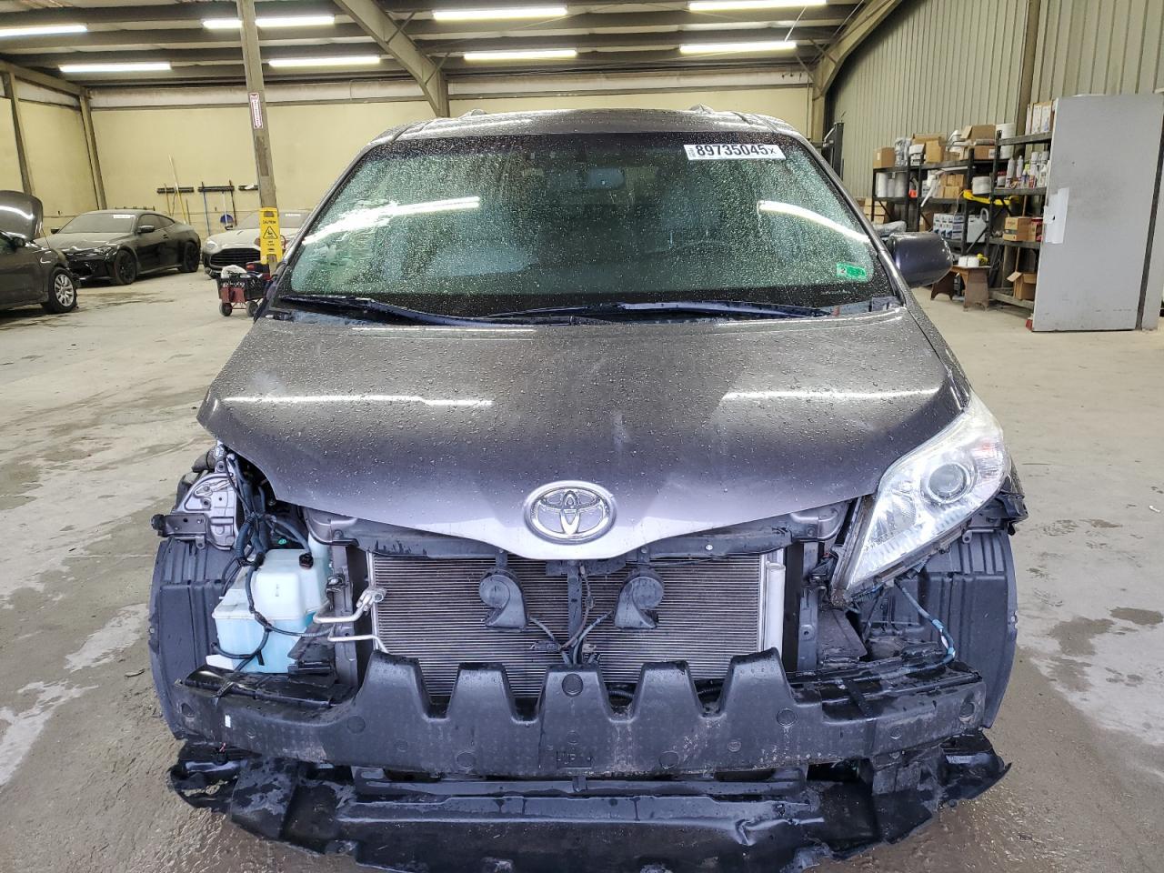 2015 TOYOTA SIENNA