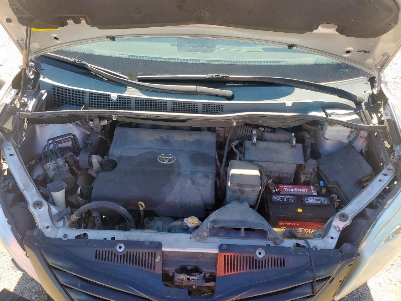 2013 TOYOTA SIENNA