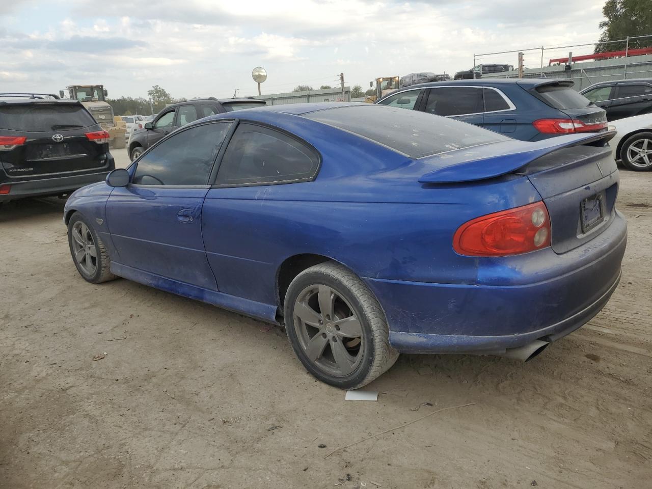 2004 PONTIAC Gto