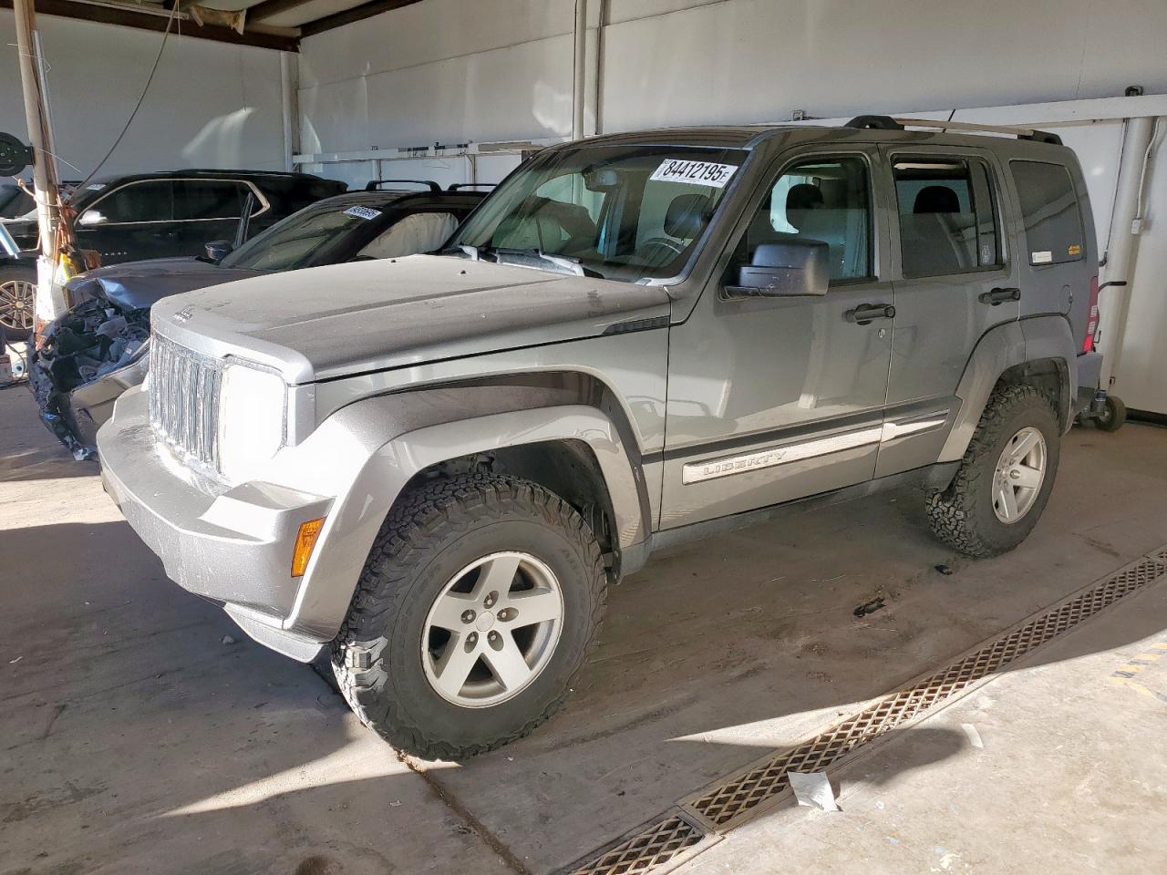 2012 JEEP Liberty