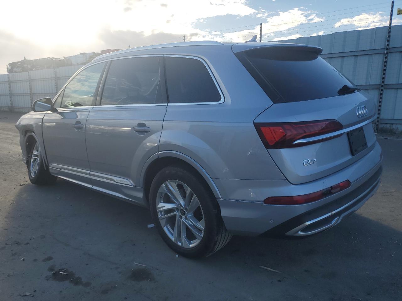 2022 AUDI Q7