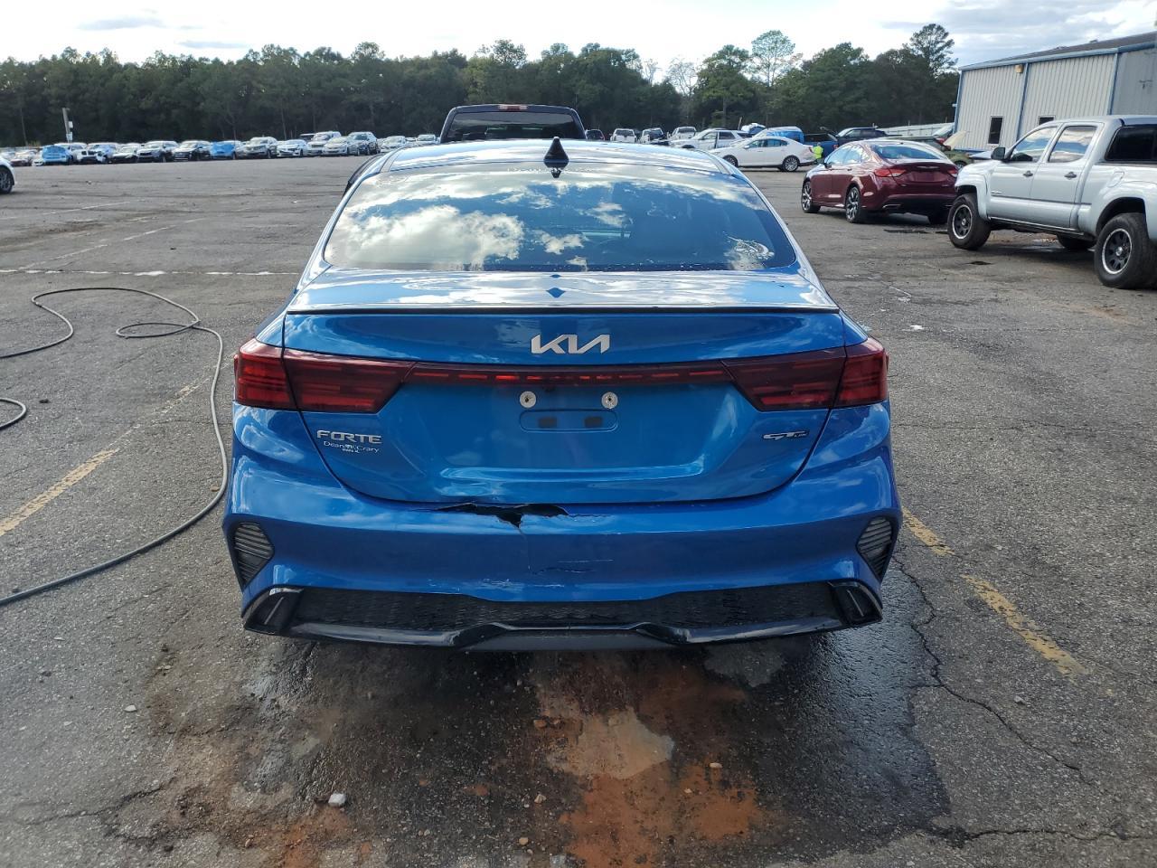 2023 KIA FORTE