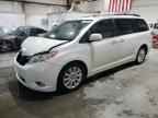 2011 TOYOTA SIENNA
