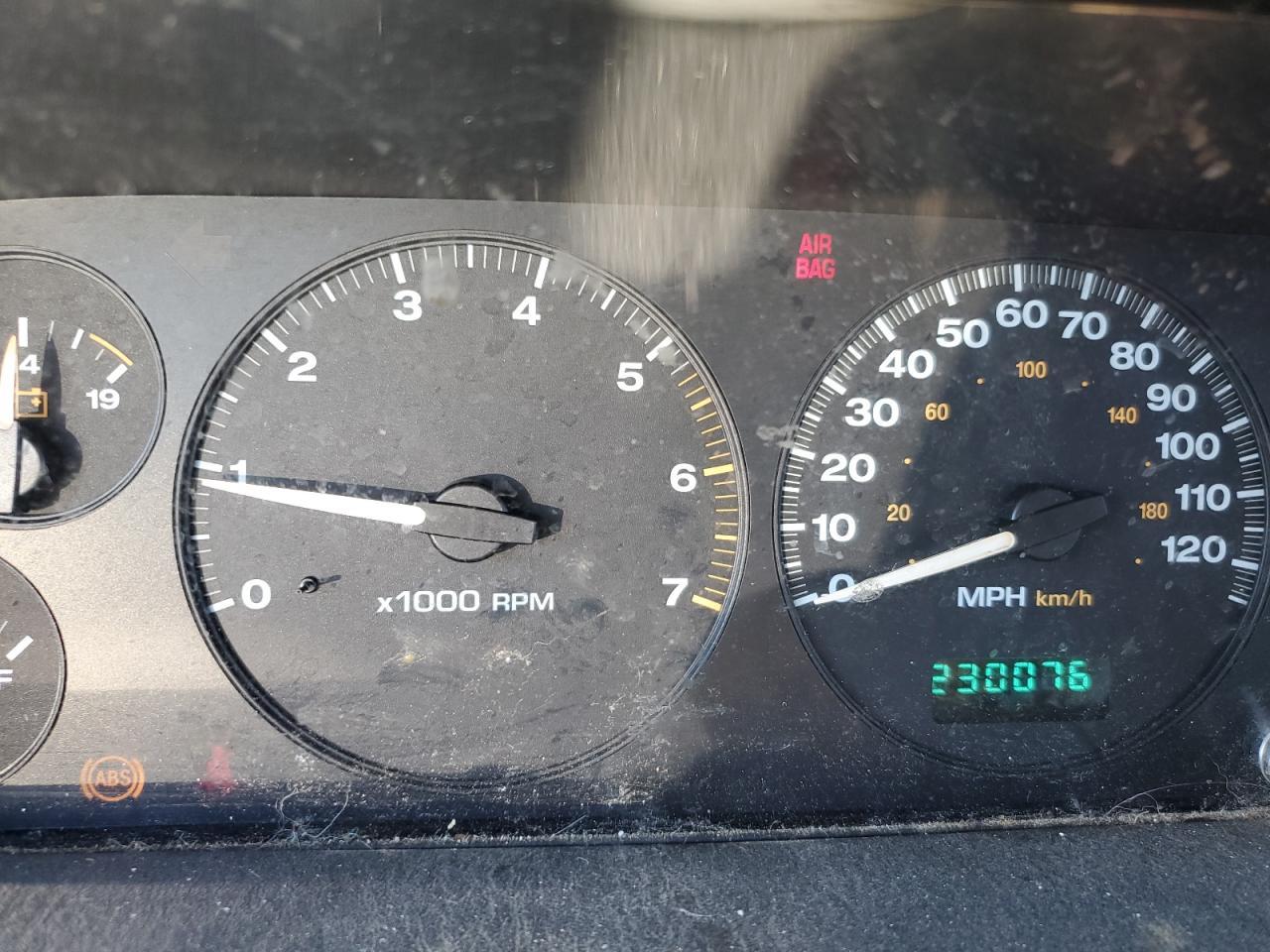 2002 JEEP Grand Cherokee