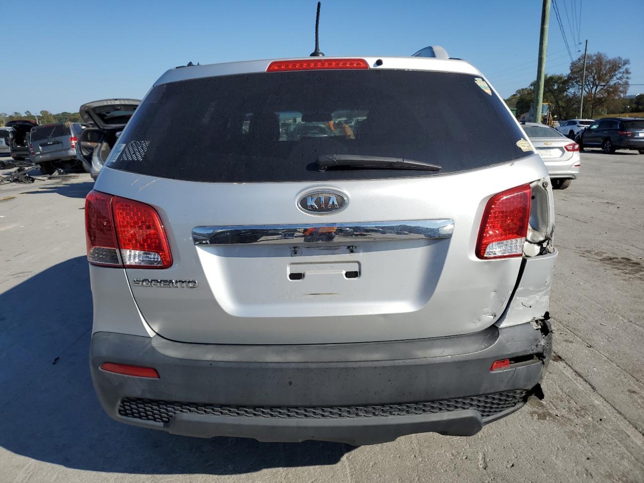 2011 KIA SORENTO