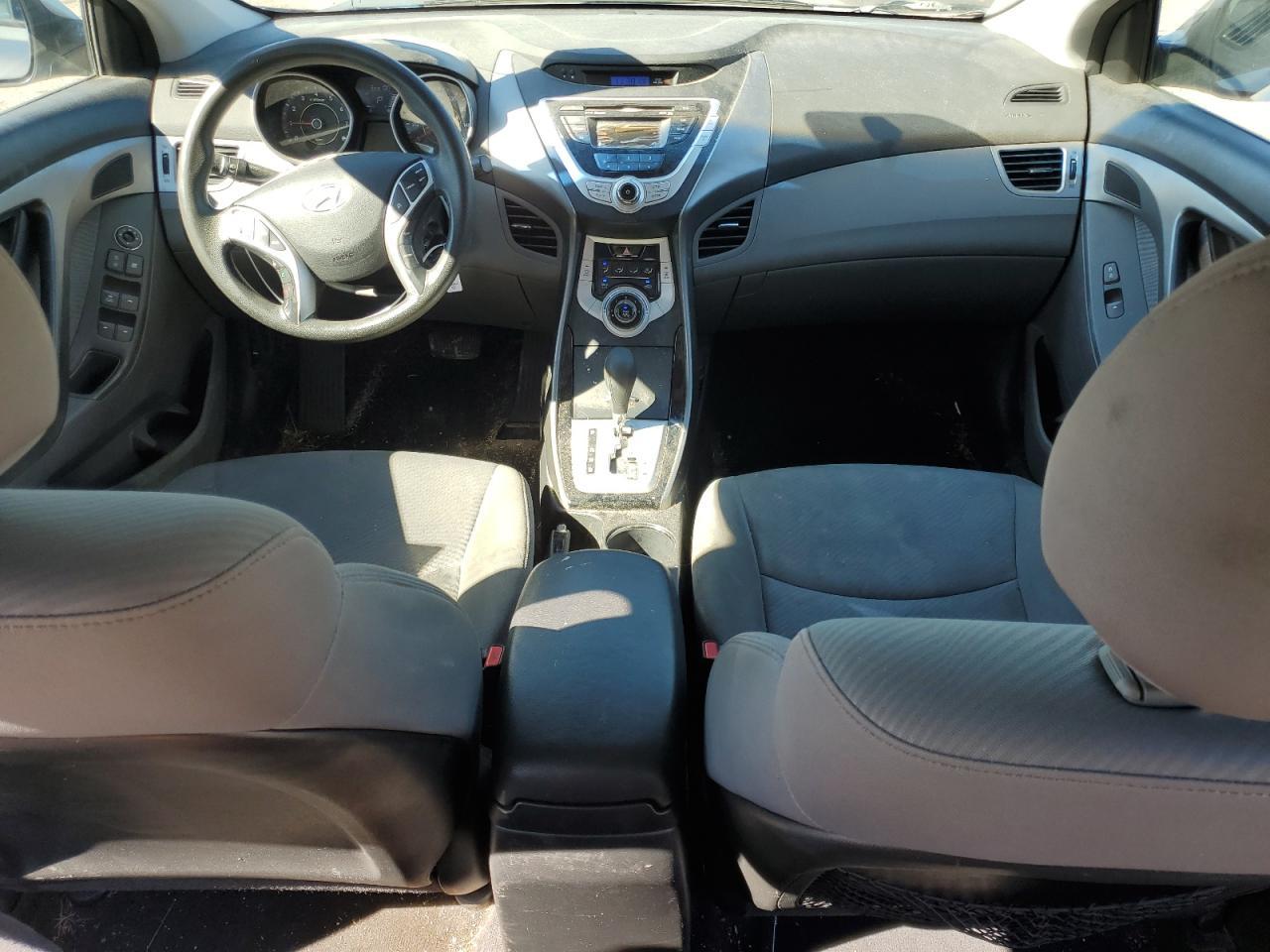2011 HYUNDAI ELANTRA
